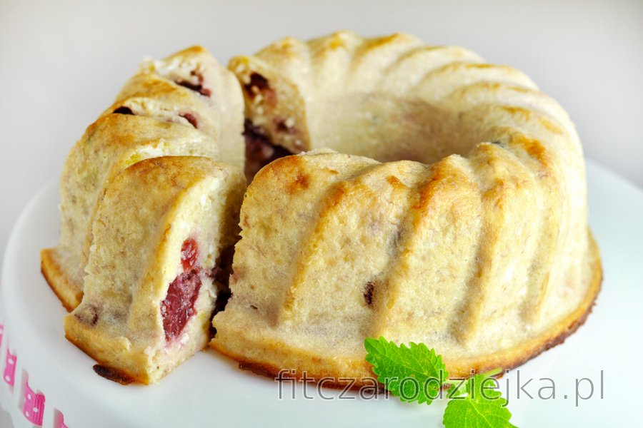 Soczysta babka bananowo-twarogowa