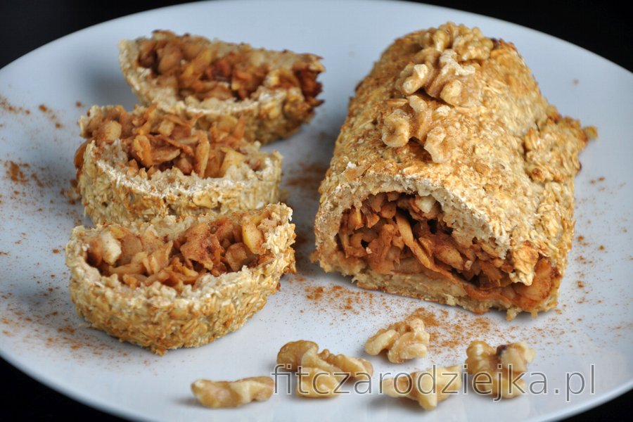 Fit strudel owsiano-jabłkowy
