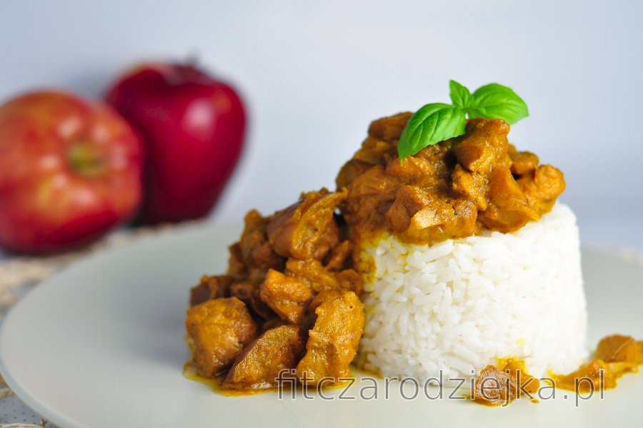 Fitness curry z kurczakiem z jabłkami